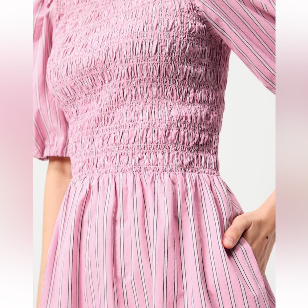 Coquette Barbiecore Pink Smocked Puff Sleeve Fit & Flare Mini Dress NWT M Summer - Picture 3 of 9
